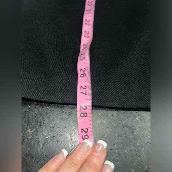 UEC VINTAGE BLACK JOAN LESLIE 100% WOOL SKIRT SZ 8 - Picture 7 of 7